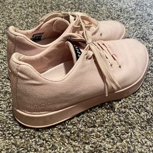 NoBull canvas trainer blush 7.5